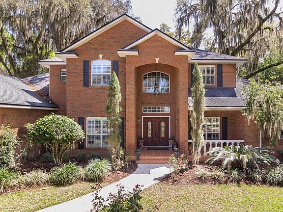 1315 Trailwood Ct-2