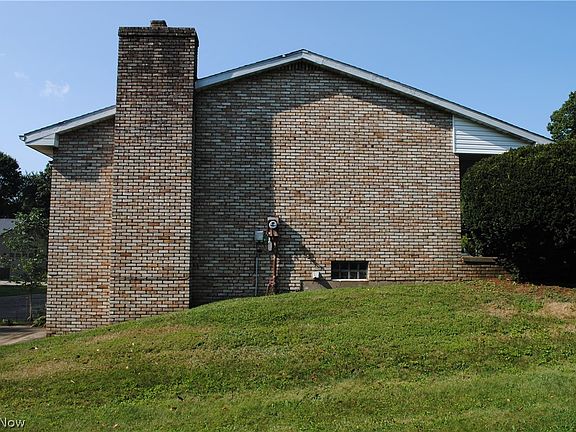 5th image of 925 Minerva Rd