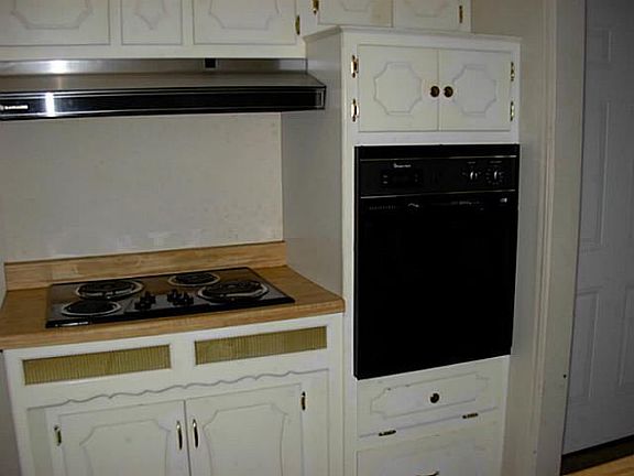 5th image of 7824 5th St