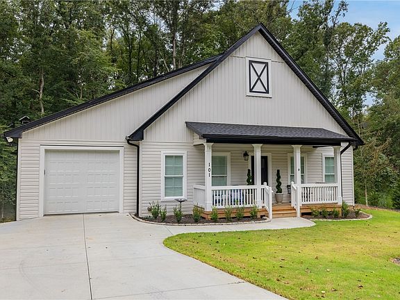 2nd image of 101 Plum Ct