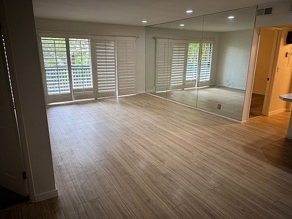 3rd image of 442 N Bellflower Blvd #202
