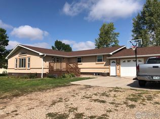 865 E Gordon St, Holyoke, CO 80734