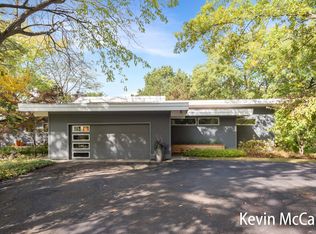 3726 Jasmine Ave NE, Grand Rapids, MI