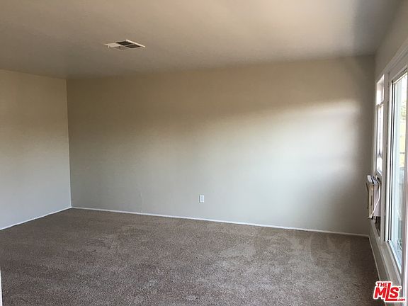 5th image of 24269 Myers Ave