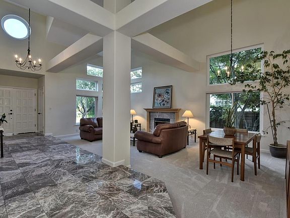 3rd image of 15535 La Jolla Dr