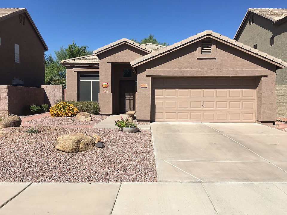 Front view of home