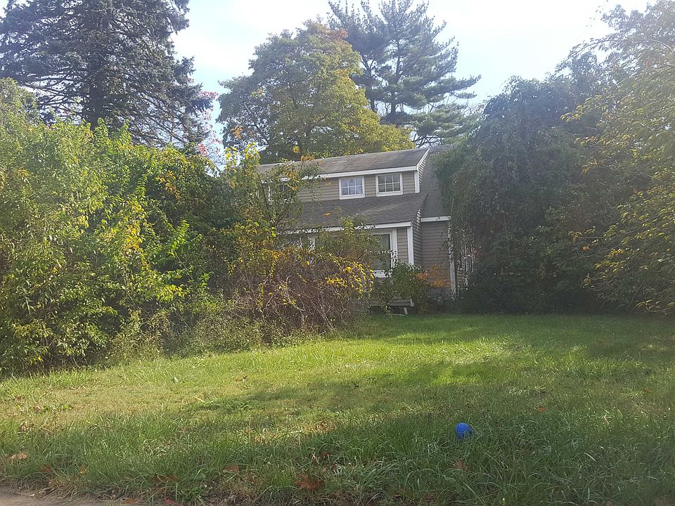 2nd image of 211 Cedar Grove Rd