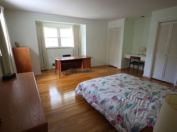 4th image of 8639 Braddock Ave