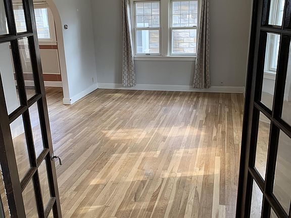 3rd image of 1338 Underwood Ave SE