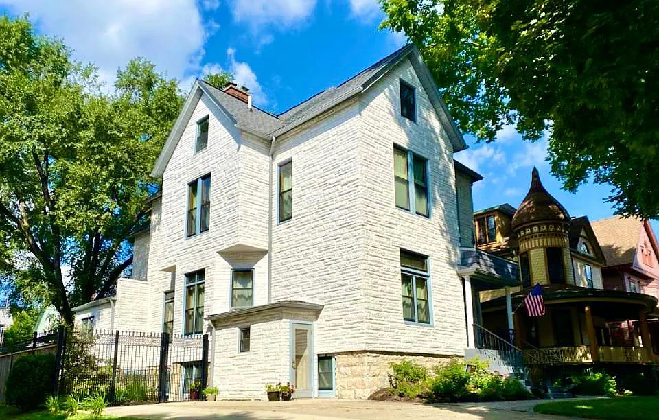 235 S Oak Park Ave #1