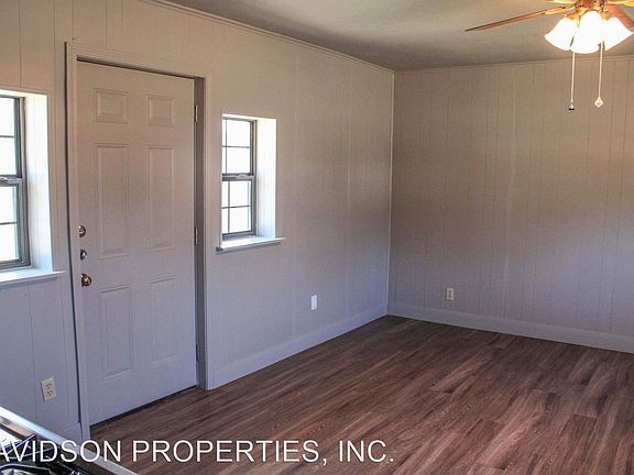 3rd image of 2723 Woodbury Dr #C