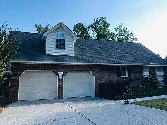 Main house garage