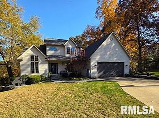 2004 N Woods Pl, Mount Vernon, IL 62864