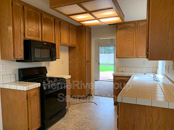 3rd image of 1022 Haman Way
