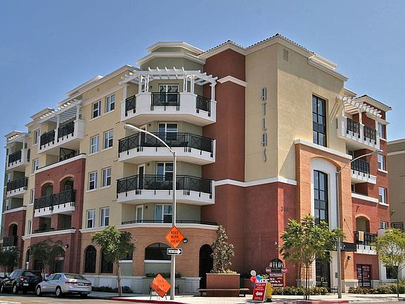 Enjoy this new building with great features
