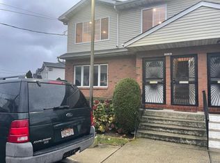6903 Bayfield Ave, Arverne, NY 11692