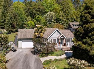 4717 Sinclair Bay Rd, Sunshine Coast, BC V0N 1S1