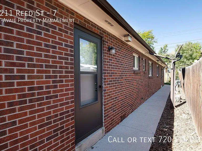 1211 Reed St #7 — Photo 11