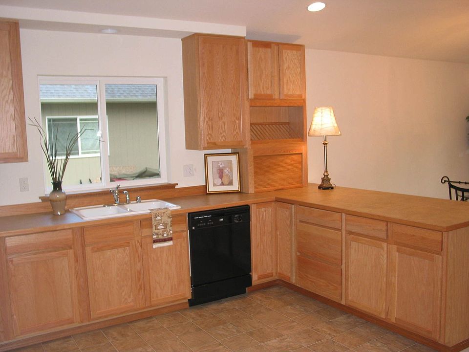 1st image of 18329 Lofty Ct SE