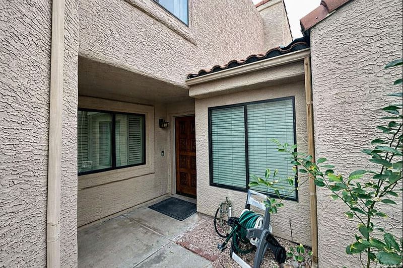 Entry way