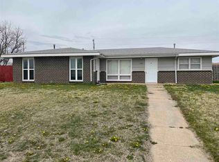 1329 Lawrence Dr, Hays, KS 67601