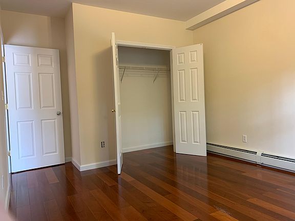 MASTER BEDROOM CLOSET