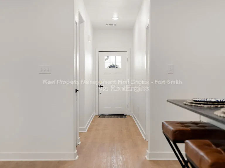 8724 Cantera Dr #B — Photo 3