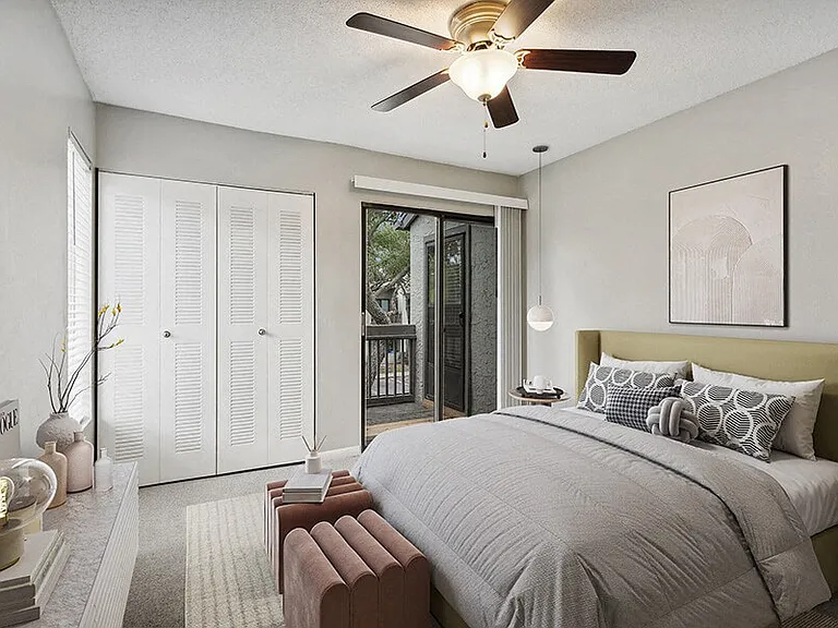 Huntington Place — Photo 10