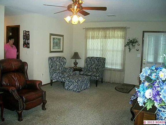 3rd image of 517 Rhonda St