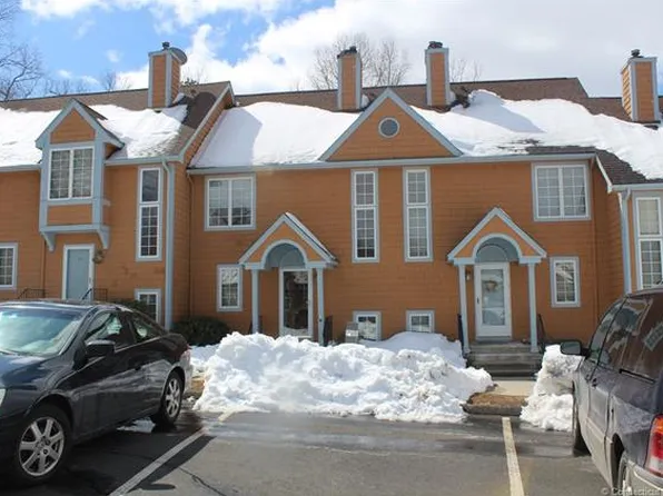 18 Julia Ct, Broad Brook, CT 06016