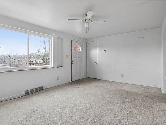 4th image of 425 Idlewood Rd