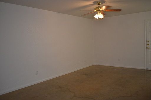 5th image of 925 Maplewood St Unit B