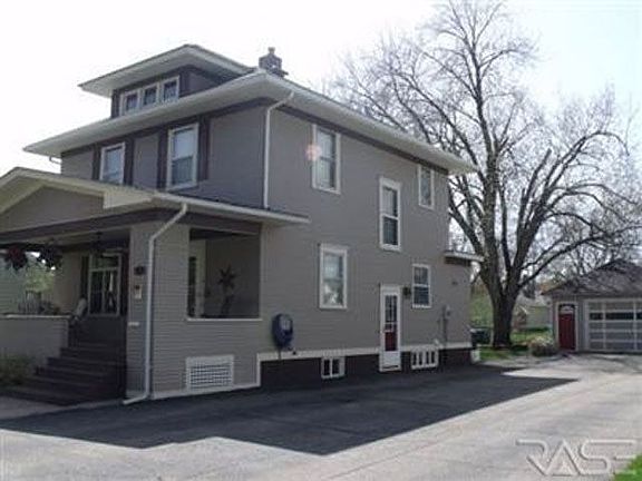 2nd image of 713 N McKenzie St