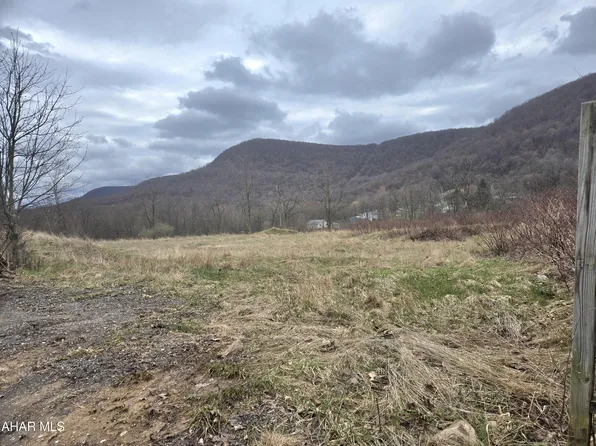 Longview Dr, Duncansville, PA 16635