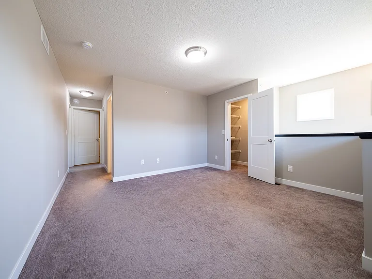5874 Royalton Rd NE — Photo 14