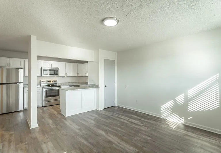 Kates View Apartments — Photo 2