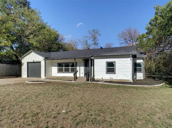 2770 Beverly Hills Dr, Fort Worth, TX 76114