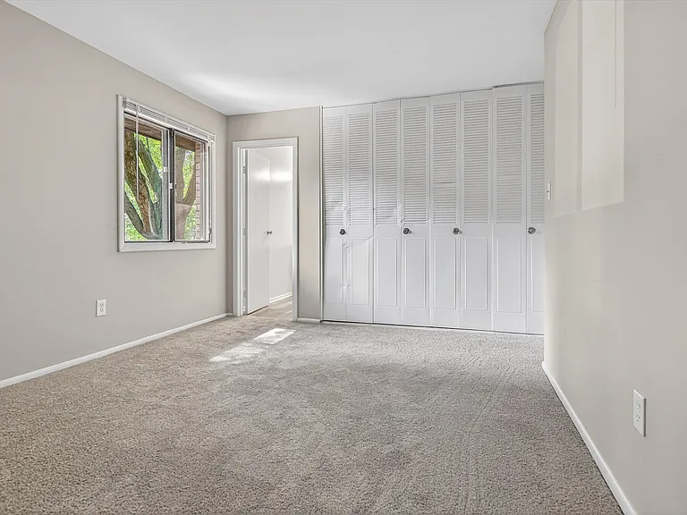 30-(Apt 2B) 2x2- Primary Bedroom