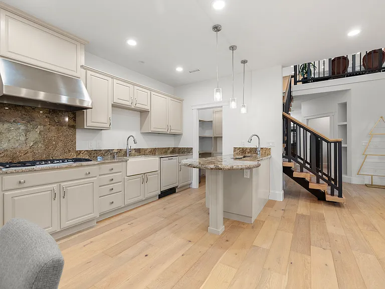 17051 SE Manley St — Photo 28