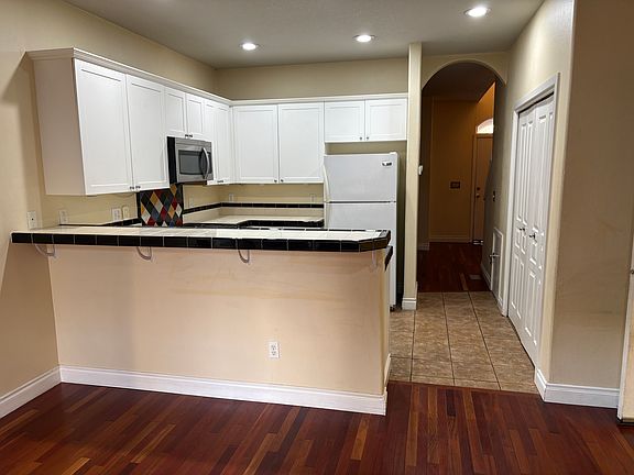 2nd image of 20860 NW Painted Mountain Dr