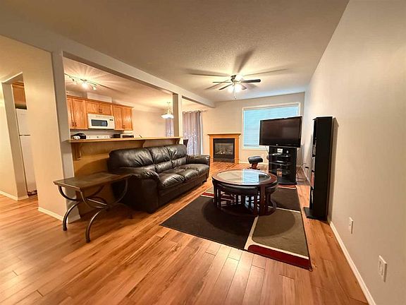 2nd image of 501 SE 3rd St #103