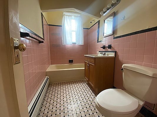4th image of 39-18 208th St #2