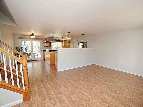 5th image of 504 Slingerland Dr