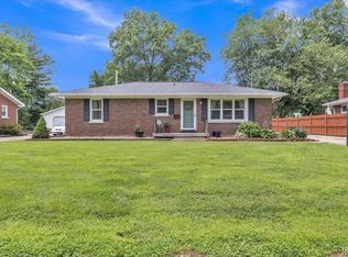 1413 Green Meadow Rd, Evansville, IN 47715