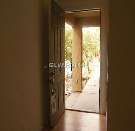 4th image of 702 Newquay Ct