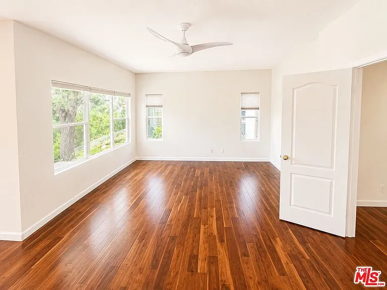 7371 Westcliff Dr — Photo 12