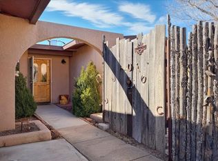3312 Avenida Del Oro, Santa Fe, NM 87507