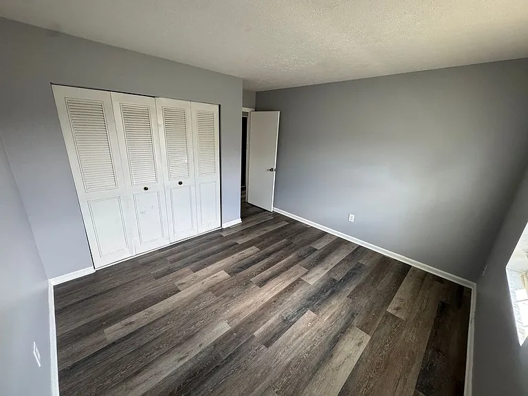 4401 Landside Dr — Photo 6