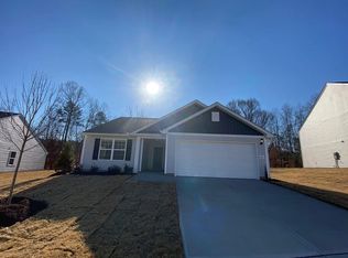 185 Windbreak Ln, Youngsville, NC 27596