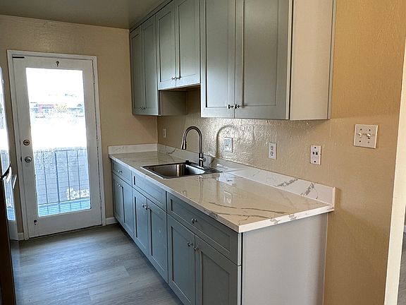 5th image of 81 5th Ave APT 3